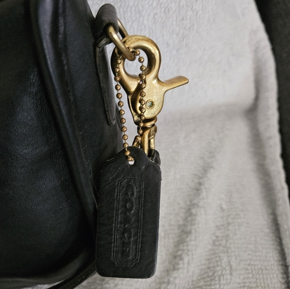 Coach Vintage Swinger Shoulder Bag - Picture 2 of 13